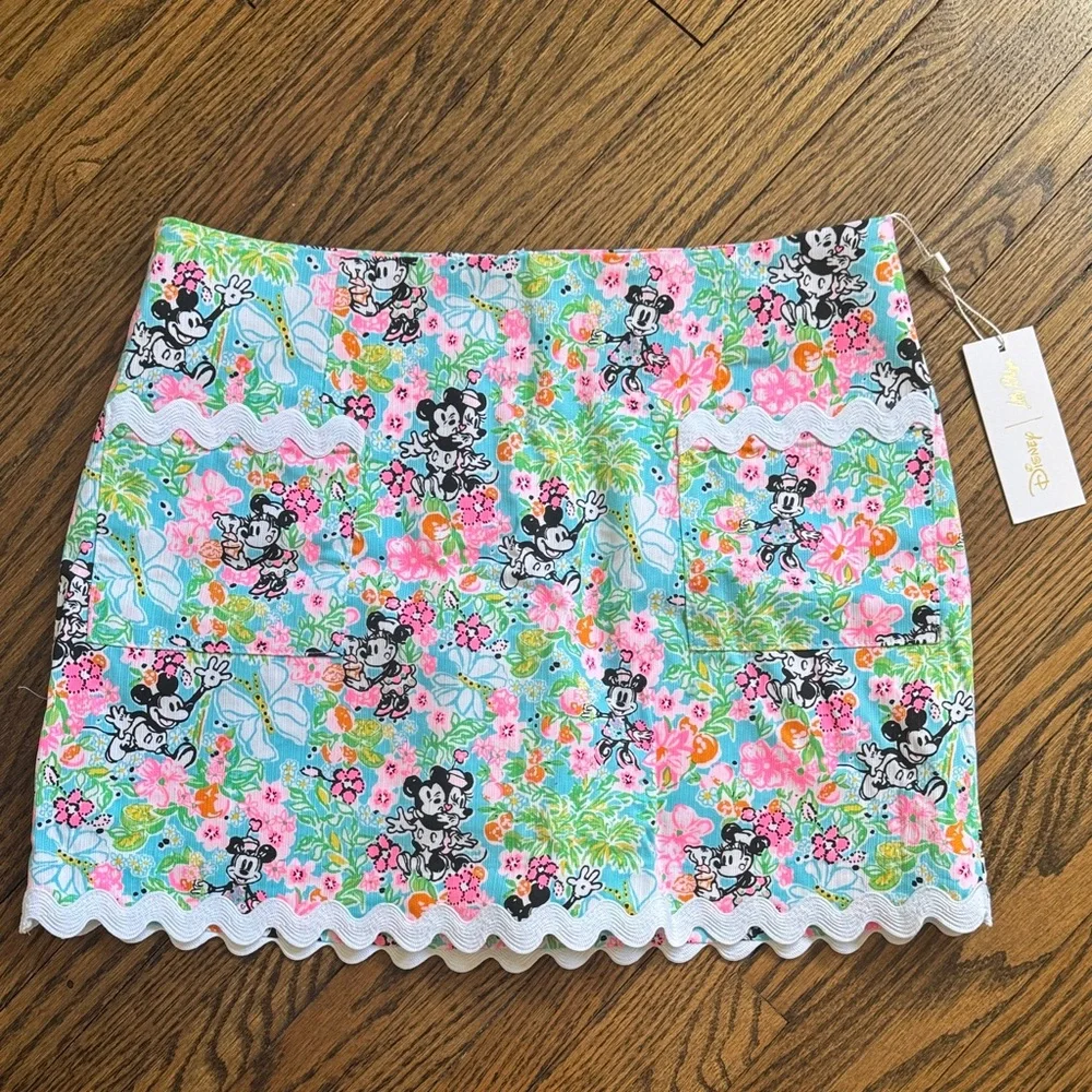 Lilly Pulitzer Aqua Floral Mickey Print Scalloped Hem Skort! NEW WITH TAGS! - Picture 1 of 8